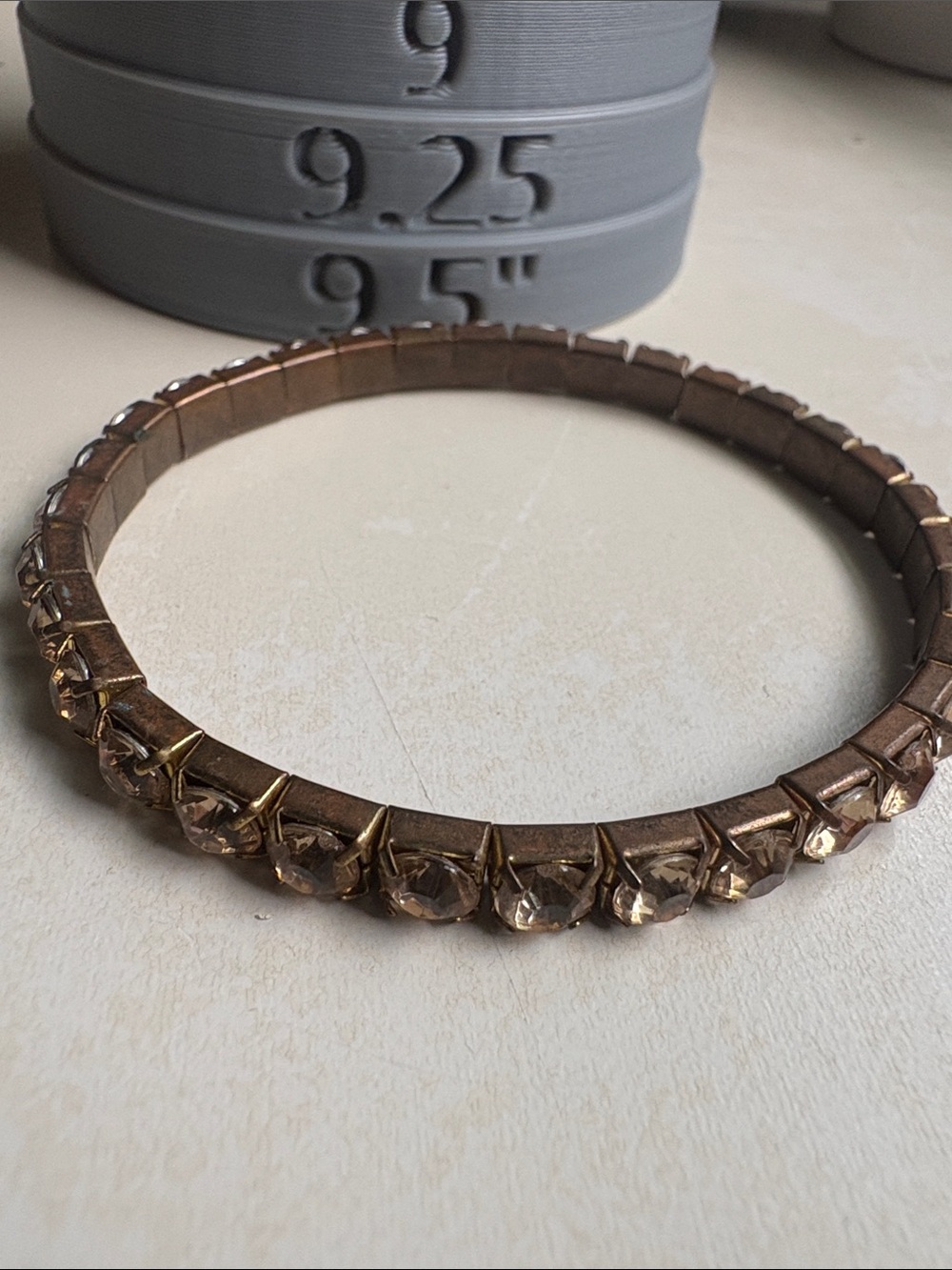 Vintage Women's Gold Crystal Stretch Bangle Bracelet - no markings